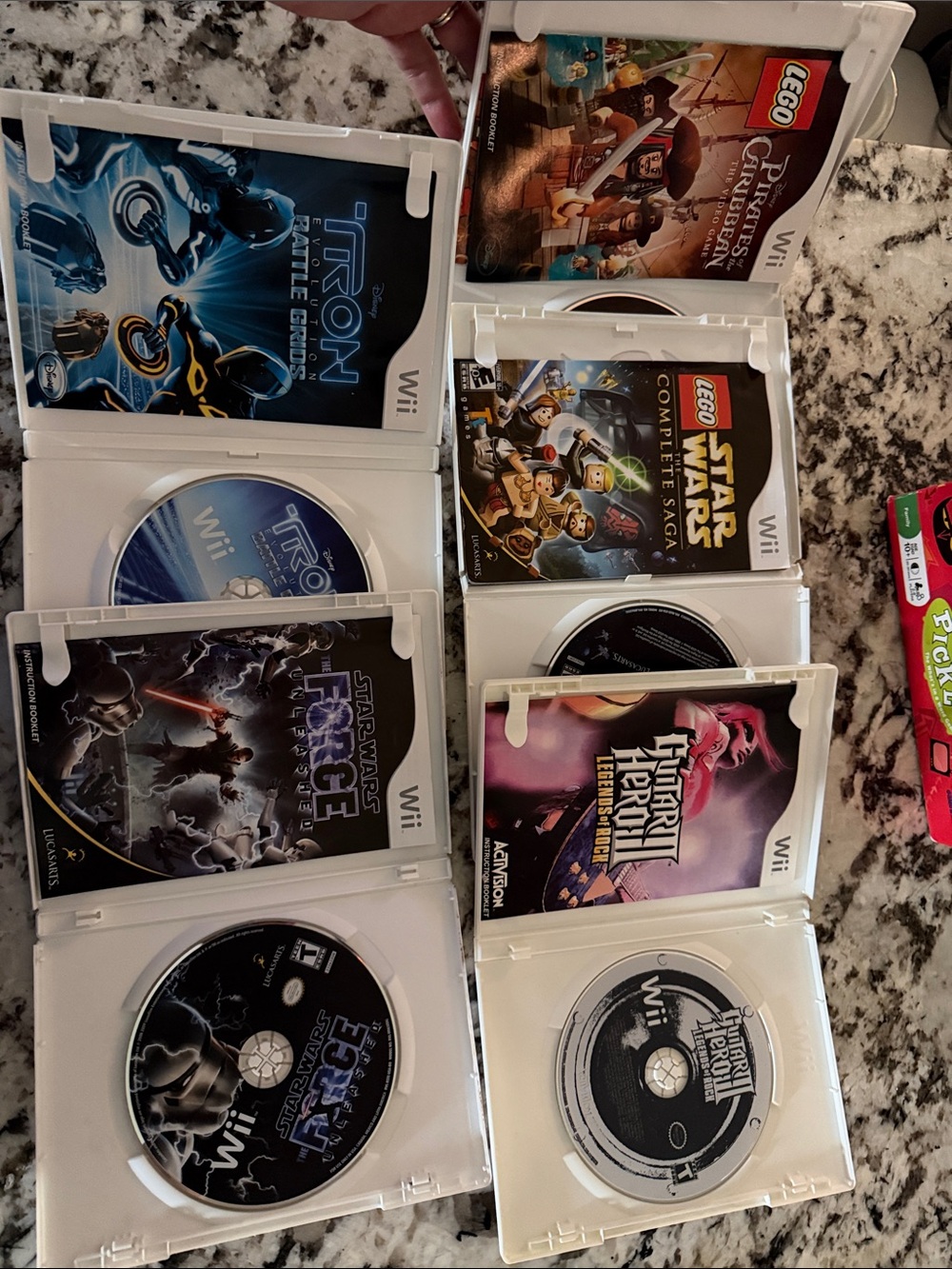 Nintendo Wii Game Lot-6 games with instruction booklets - Picture 2 of 7